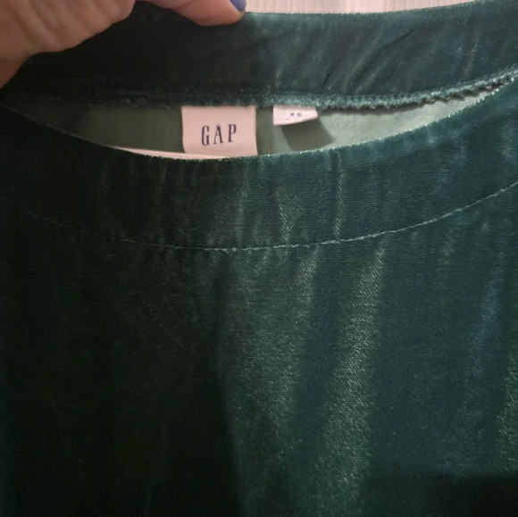 Gap Hunter Green Velvet Shift Mini Dress, Short Ruffle Sleeves, Crewneck, EUC! - Picture 10 of 11